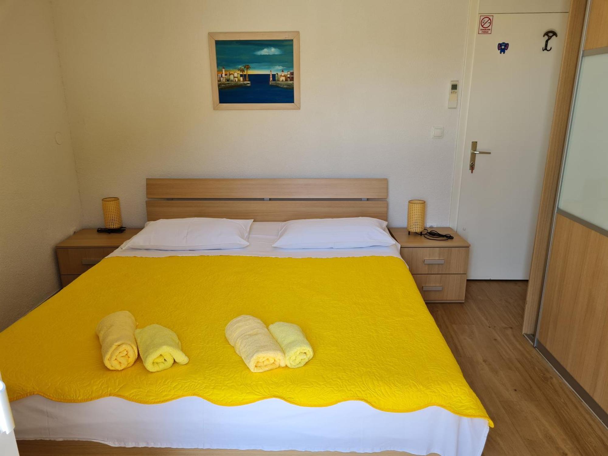 Rooms Andelka Bol Szoba fotó